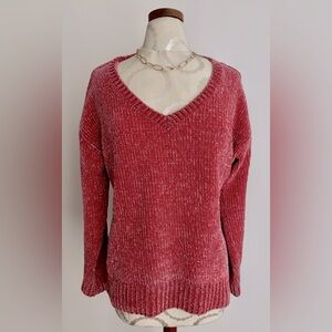 GAP Coral Chenille V-Neck Sweater Medium